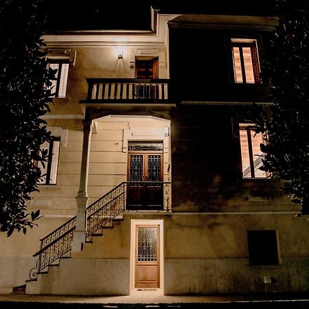 Naboo Verona Luxury Suites ภายนอก รูปภาพ