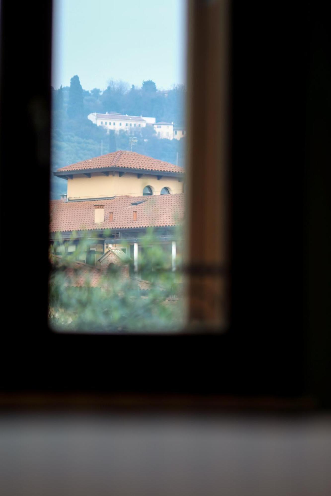 Naboo Verona Luxury Suites ภายนอก รูปภาพ