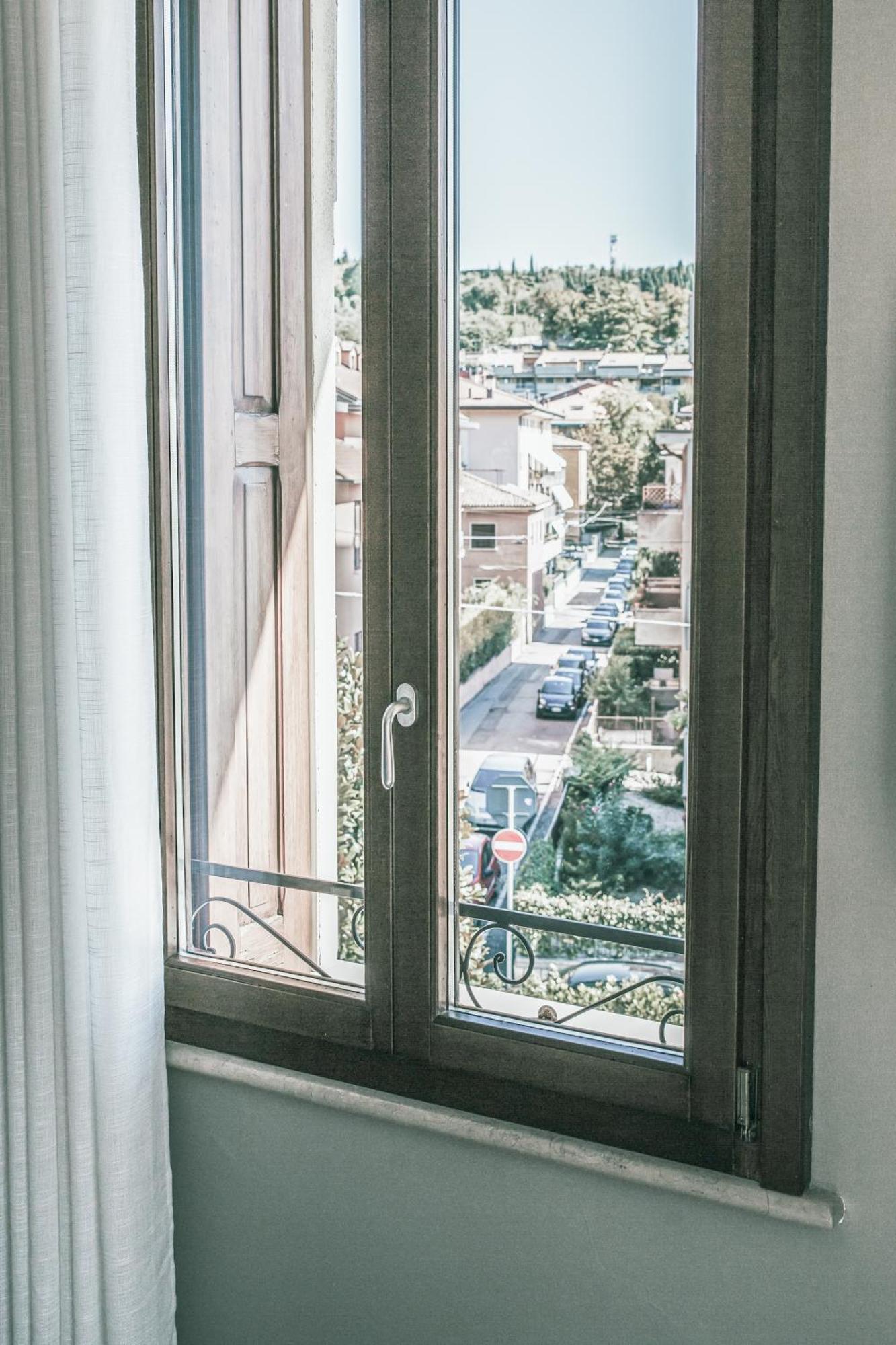 Naboo Verona Luxury Suites ภายนอก รูปภาพ